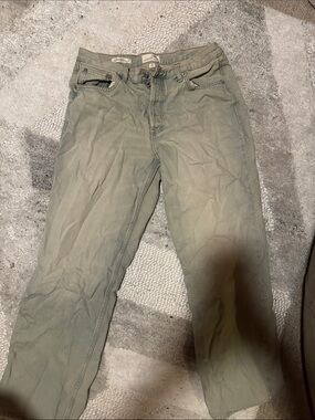 Universal Thread Men's Straight Jeans in Light Olive Green